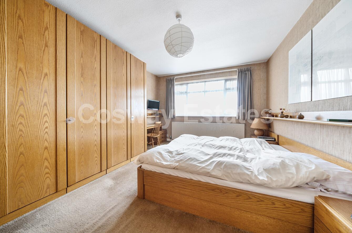 The Reddings, NW7, London
